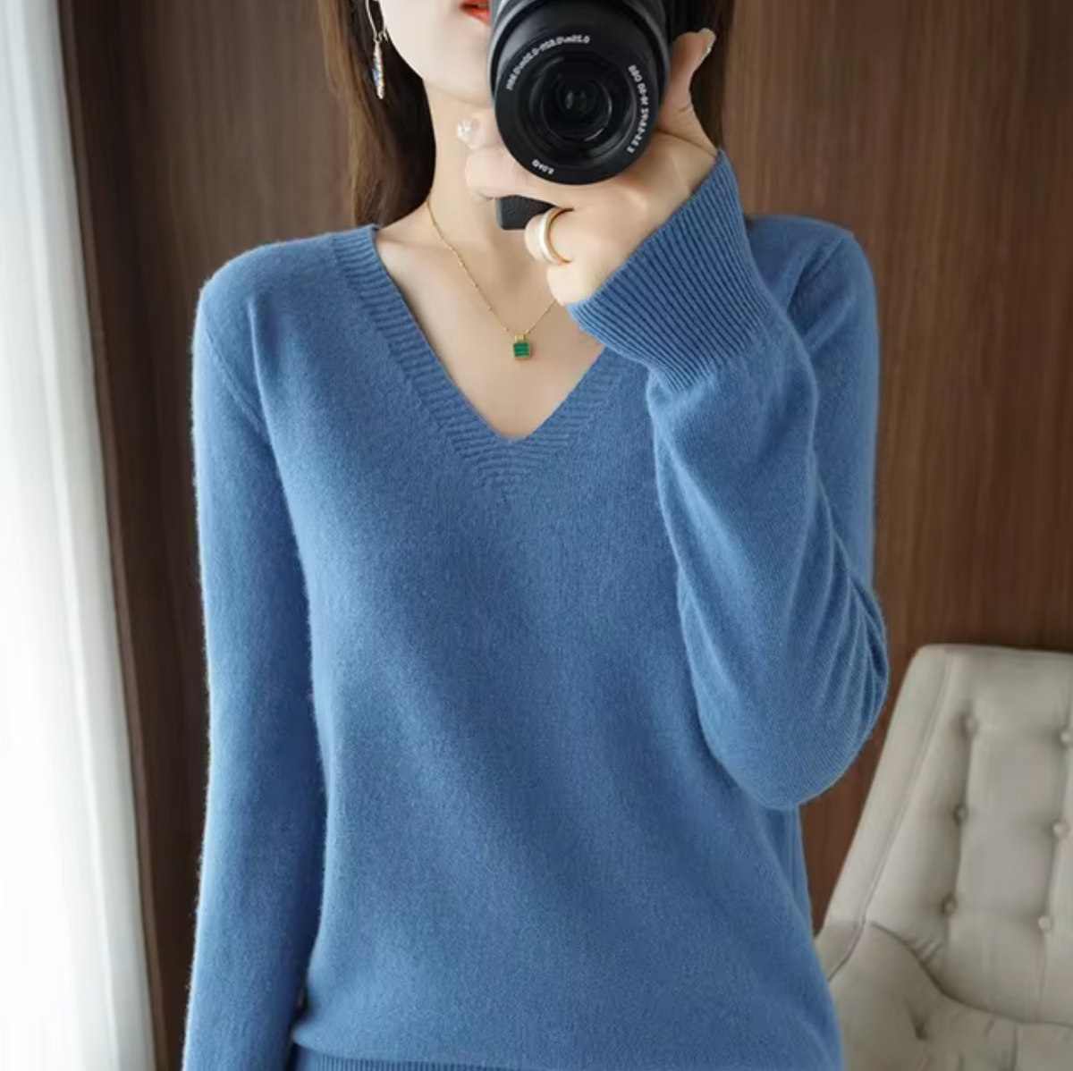 Faenza Luxurious V-Neck Sweater