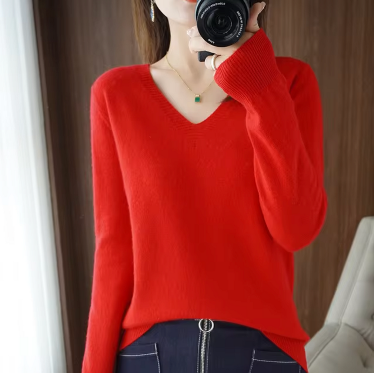 Faenza Luxurious V-Neck Sweater